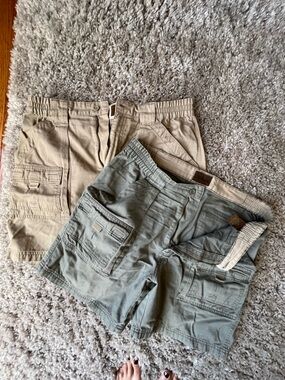 ST JOHNS Bay Men’s Two-Pack Casual Cargo Shorts in Khaki and Olive